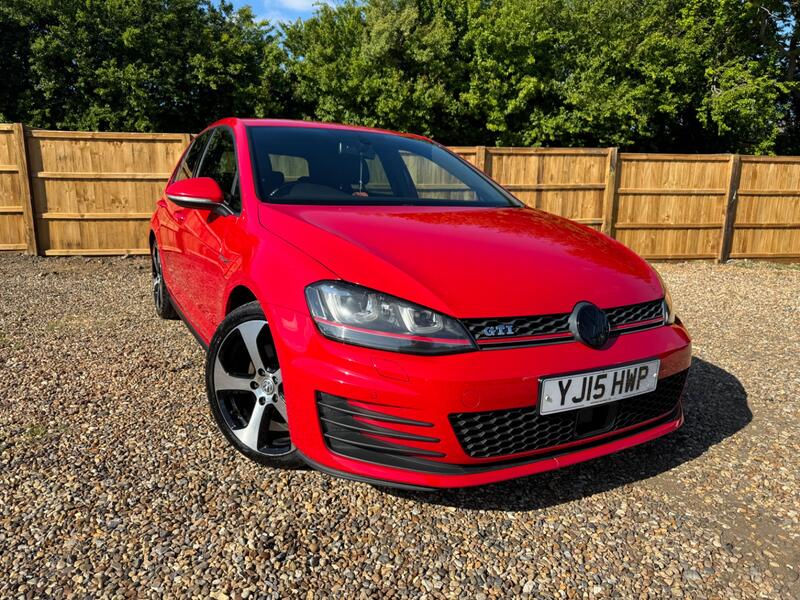 VOLKSWAGEN GOLF 2.0 TSI BlueMotion Tech GTI