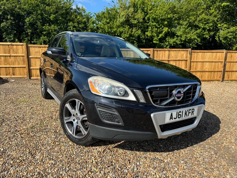 VOLVO XC60 2.4 D5 SE Lux