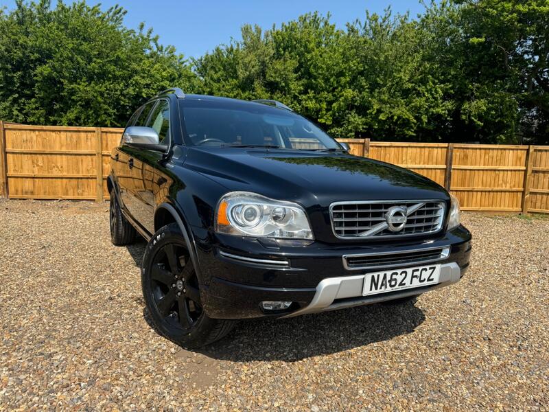 VOLVO XC90 2.4 D5 SE Lux